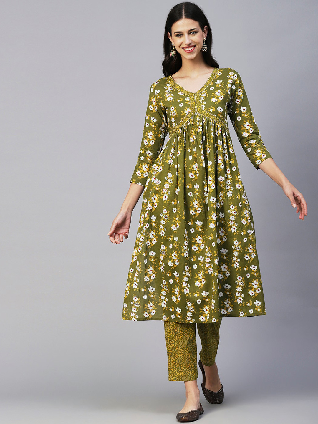 FASHOR Green & White Floral Printed Sequinned A-LinePure Cotton Kurta With Trousers