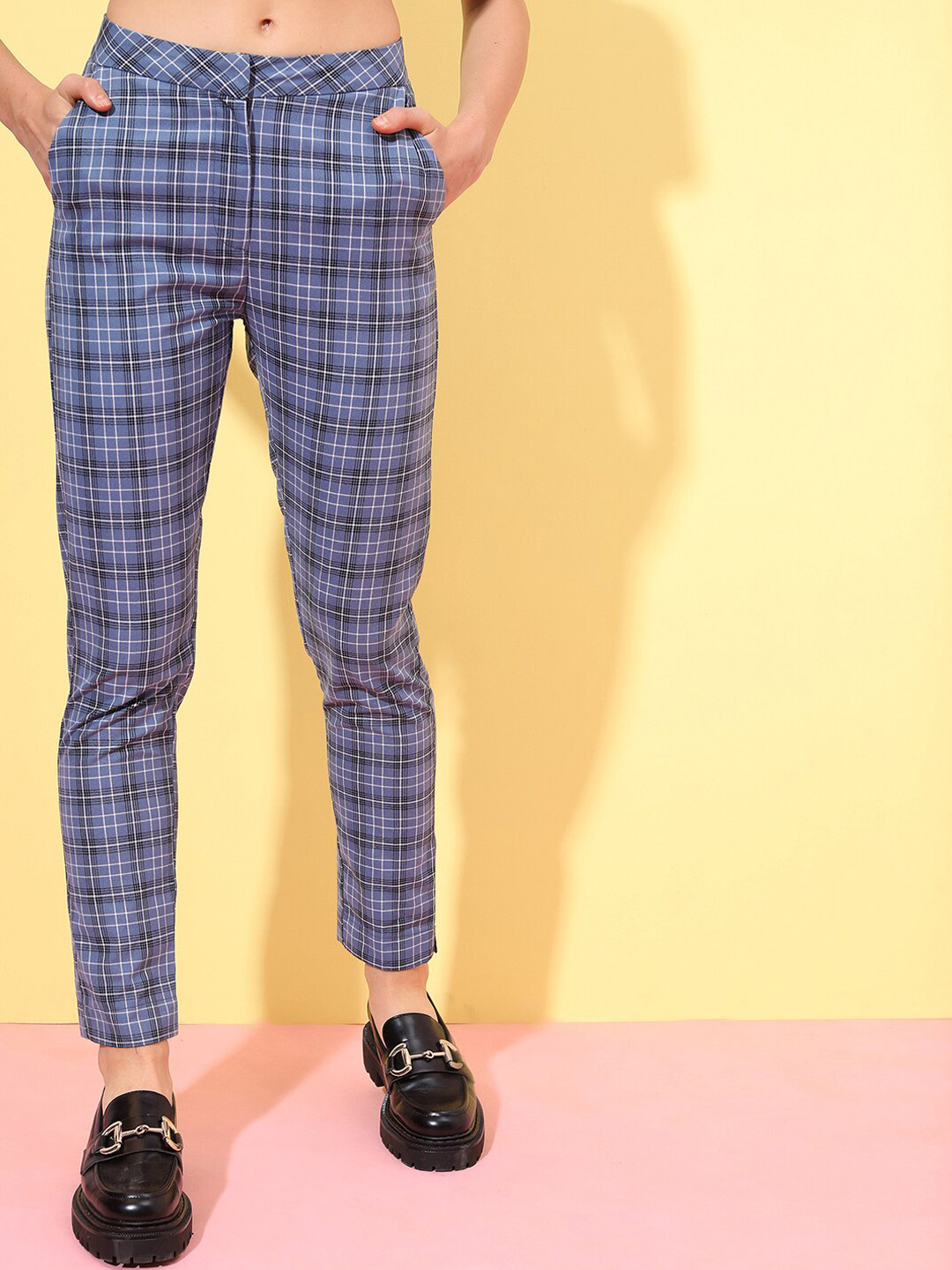 Tokyo Talkies Women Blue Checked Mid Rise Tapered Fit Trousers