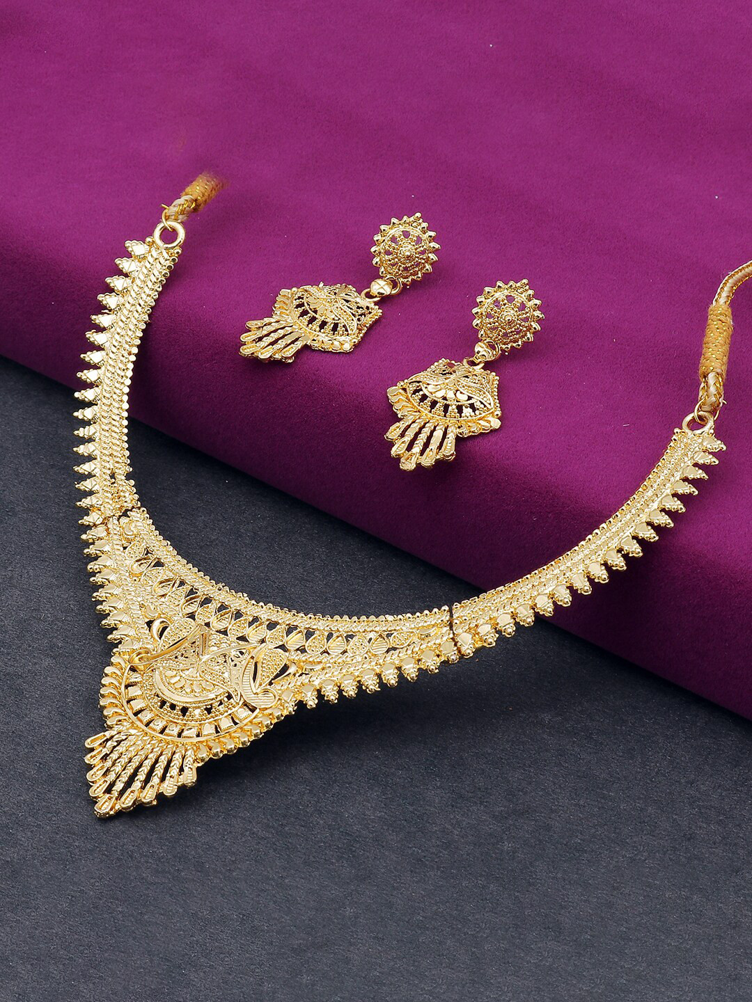 Sukkhi 24 KT Gold-Plated Necklace & Earrings Set
