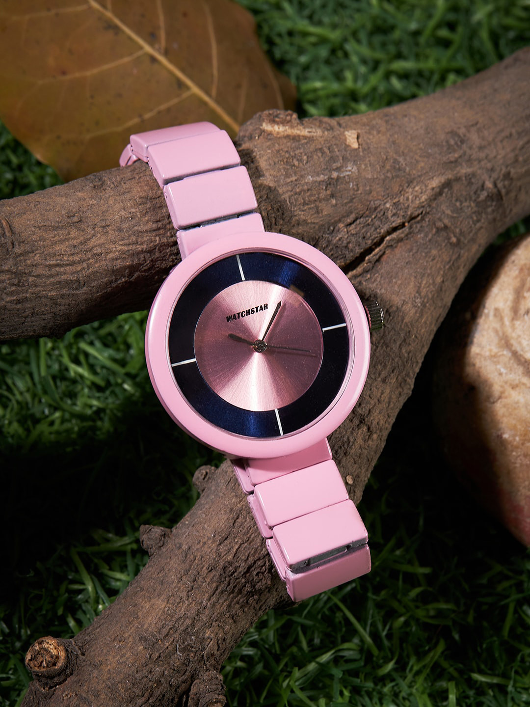 WATCHSTAR Women Round Dial & Bracelet Style Straps Analogue Watch - Mate Pink1