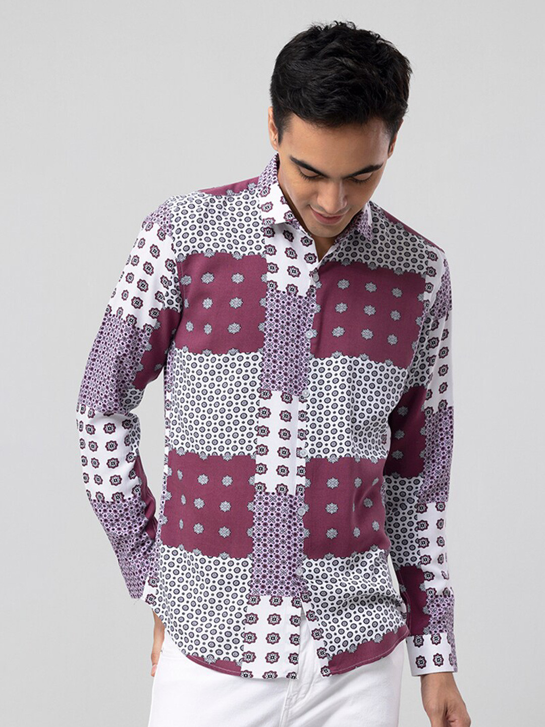 Snitch White & Purple Slim Fit Abstract Printed Casual Shirt