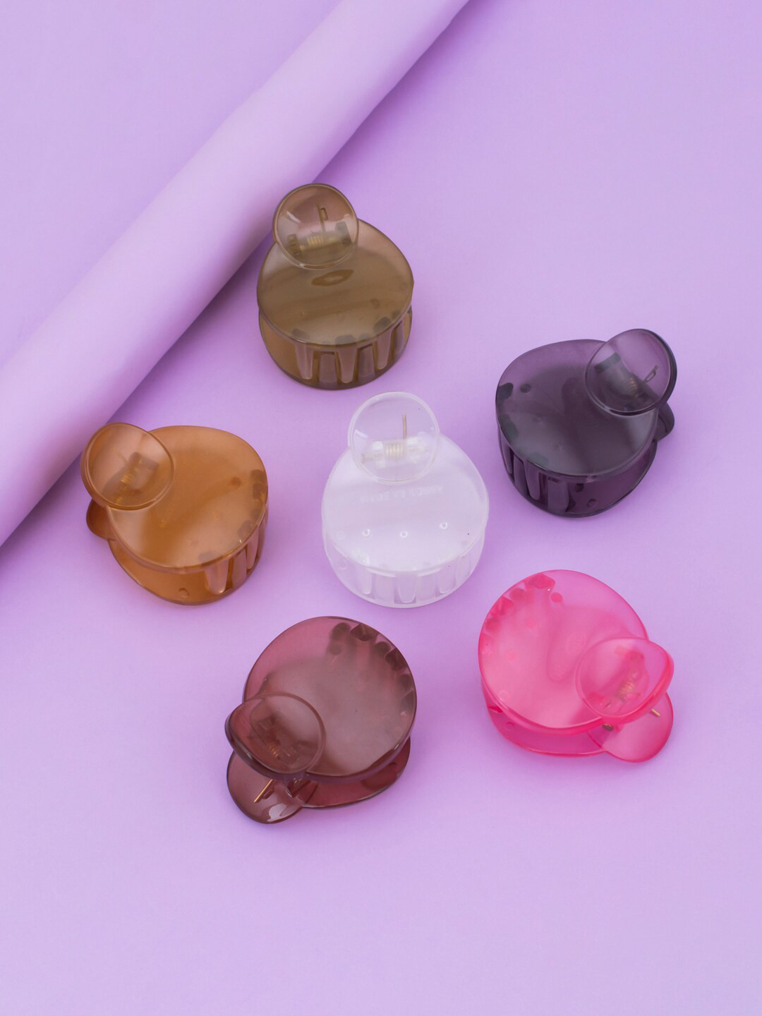 Sukkhi Women Set of 6 Charming Butterfly Claw Clip