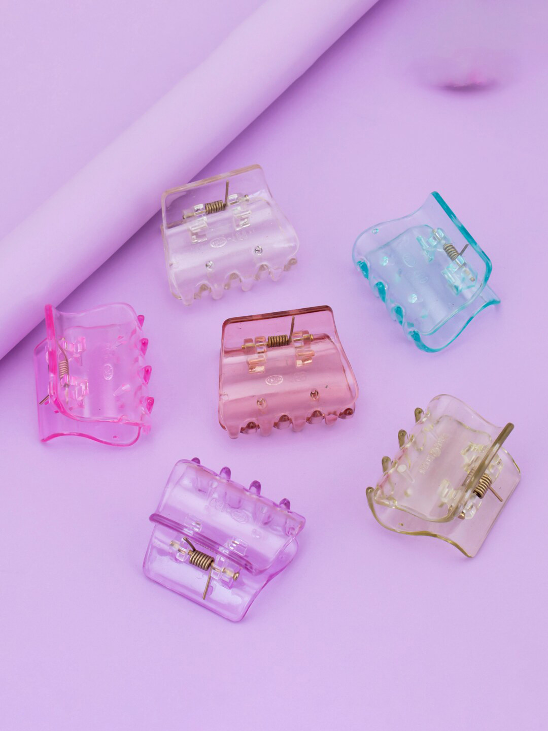 Sukkhi Women Set of 6 Classy Butterfly Claw Clip