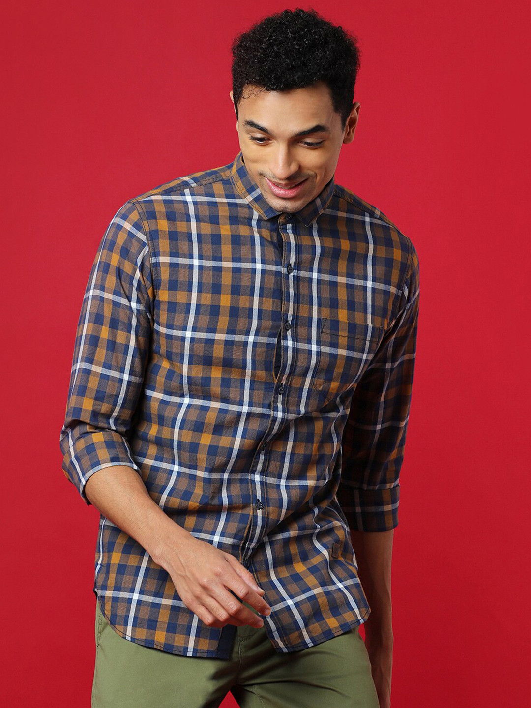 Campus Sutra Brown Checked Classic Cotton Casual Shirt