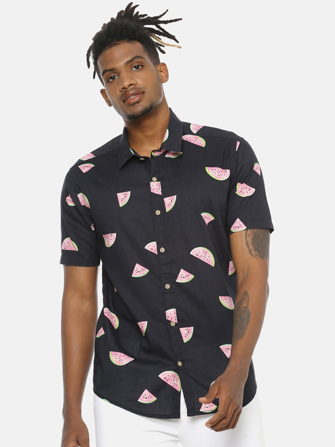 Campus Sutra Black Classic Conversational Printed Cotton Shirt