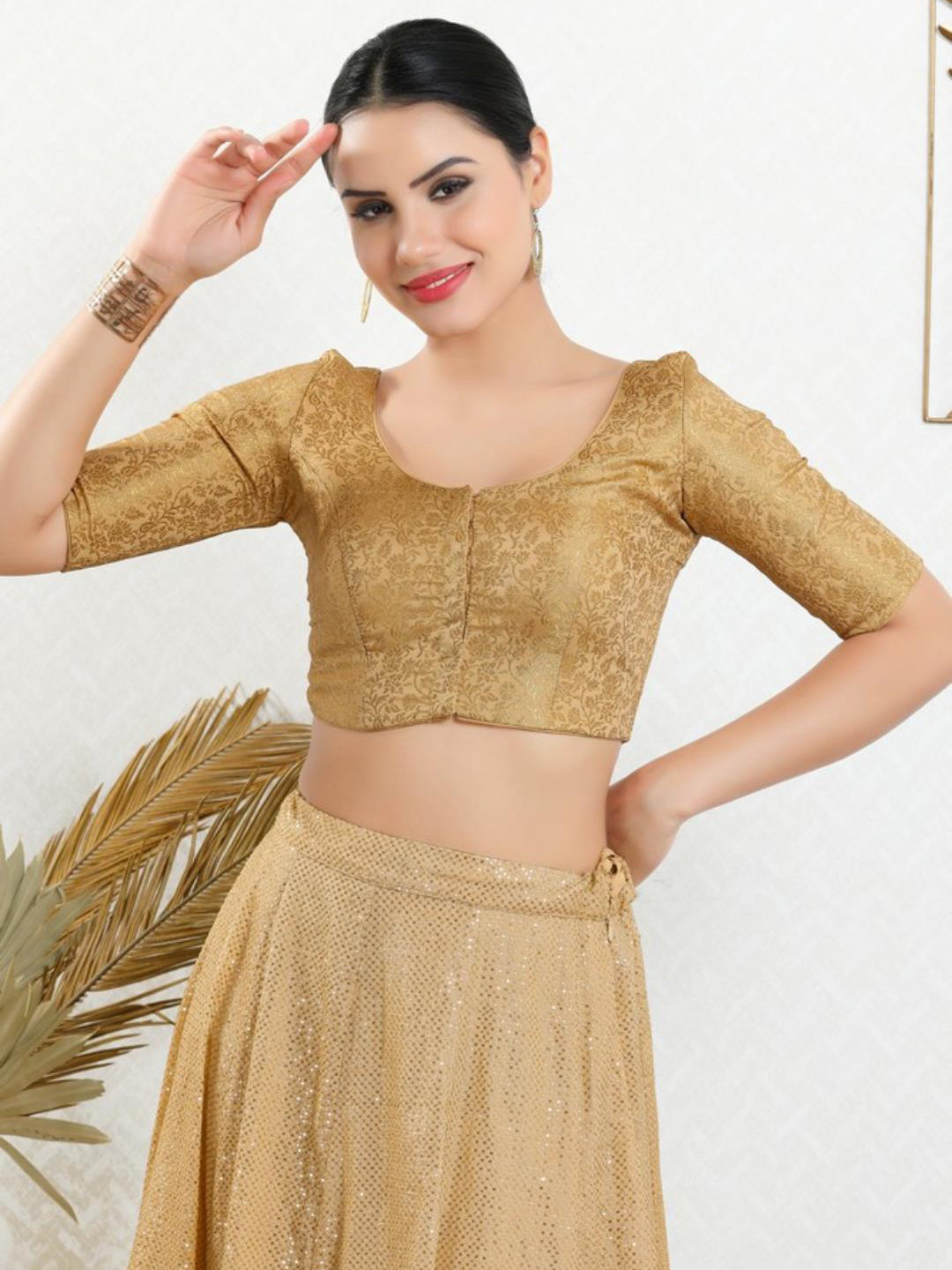 SALWAR STUDIO Jacquard Round Neck Saree Blouse
