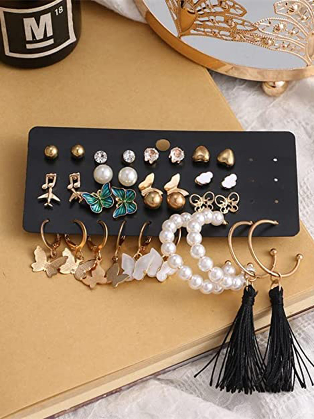 VIEN Set Of 17 Gold-Plated Contemporary Studs and Hoop Earrings