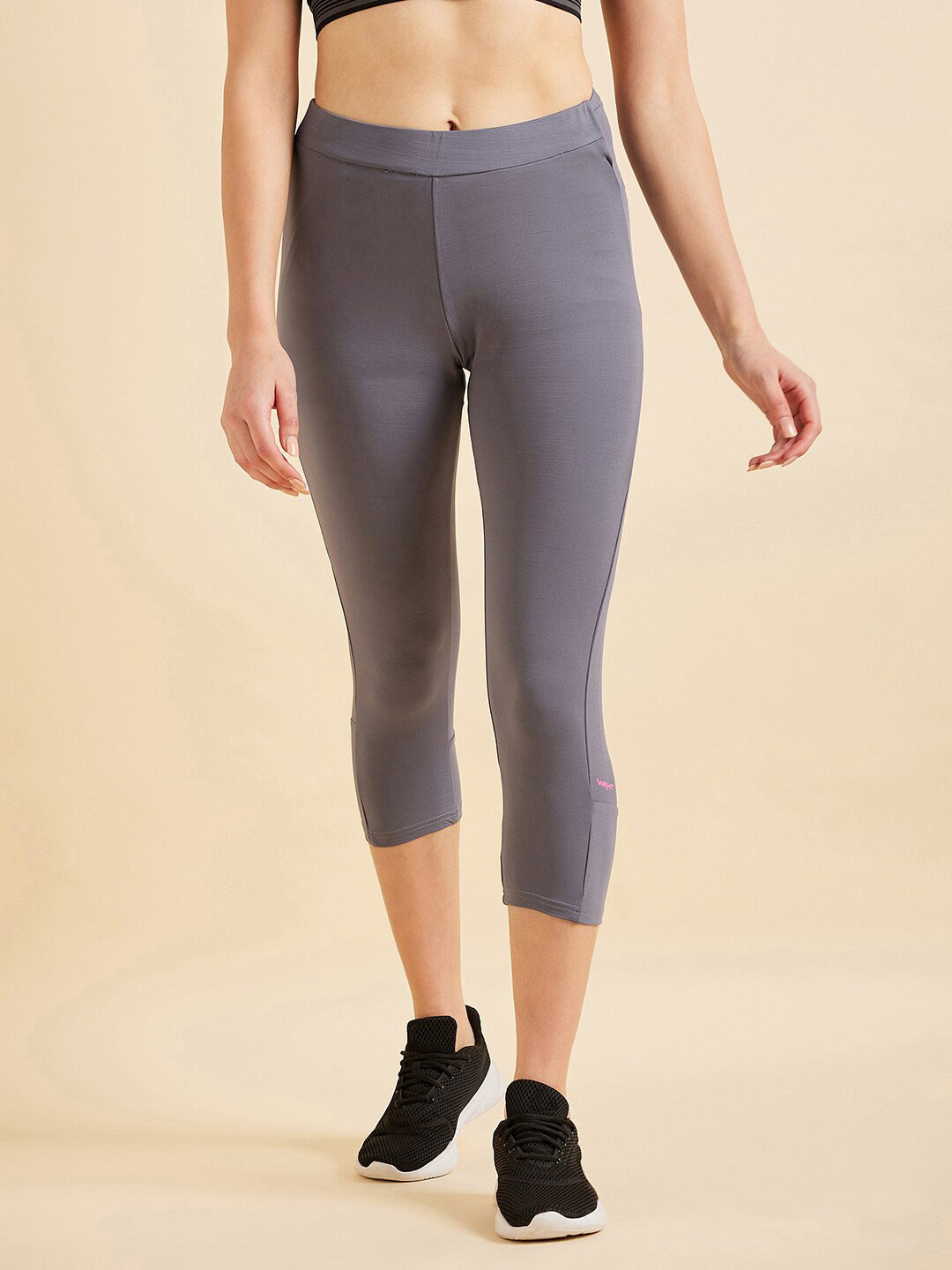 Sweet Dreams Women Regular Fit Mid-Rise Sports Capris