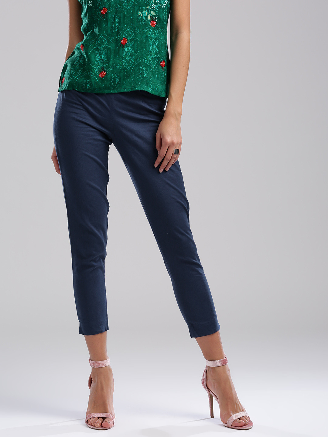W Women Navy Blue Cropped Trousers