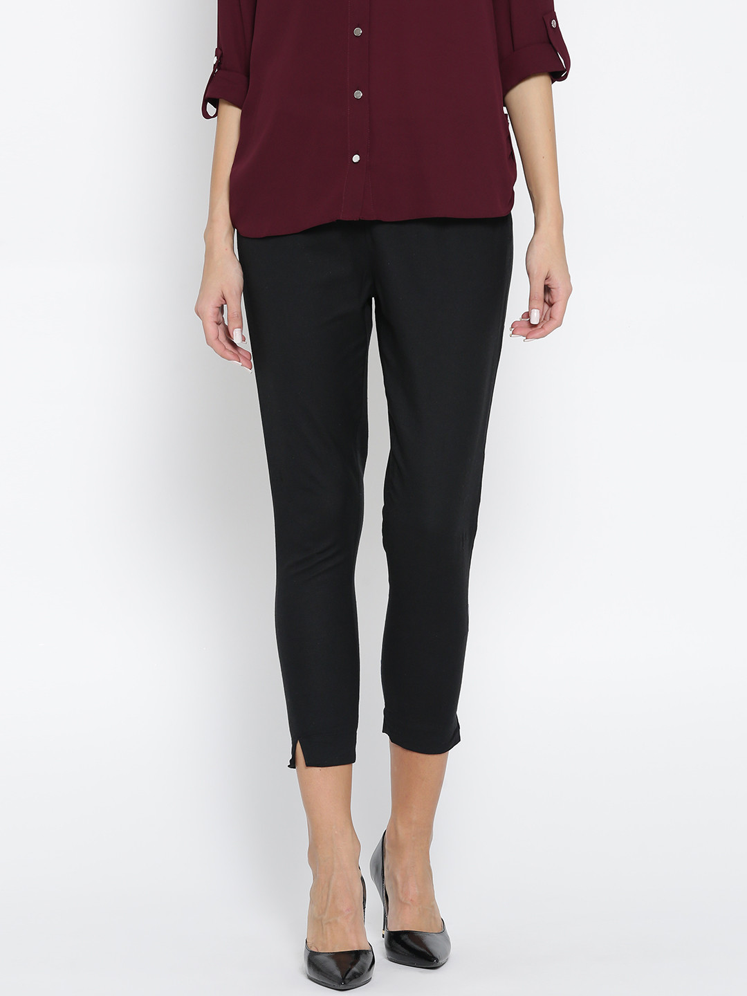 AURELIA Women Black Solid Cropped Casual Trousers