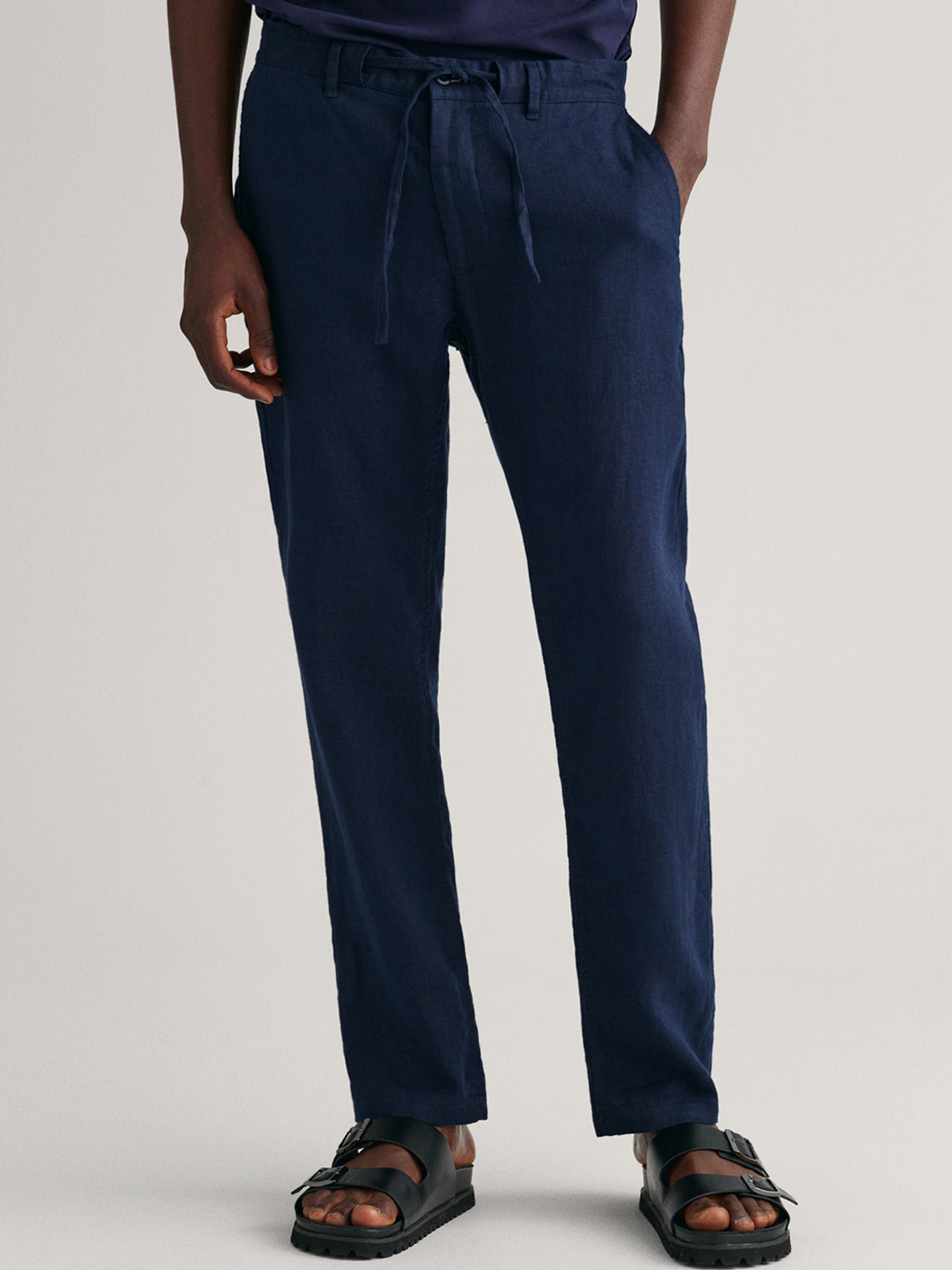 GANT Men Smart Mid-Rise Smart Loose Fit Linen Trousers