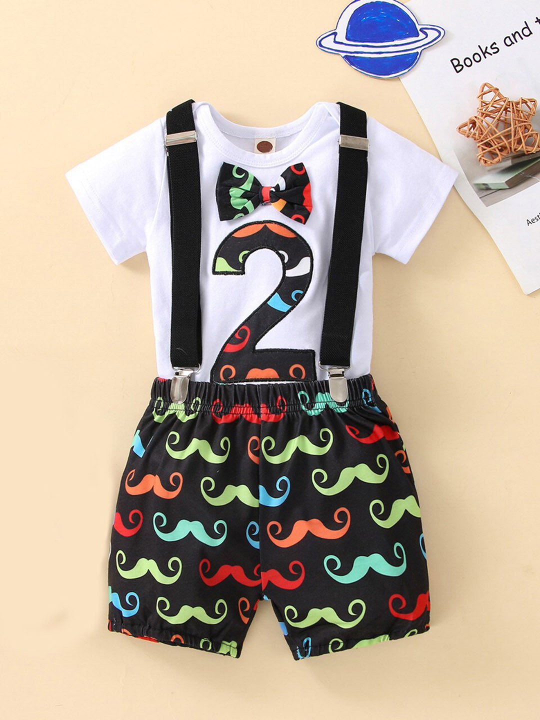 Babymoon Infants Printed Romper & Suspender