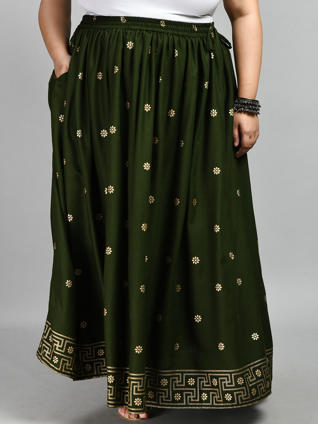 PrettyPlus by Desinoor.com Floral Printed Gathered Maxi Flared Skirt