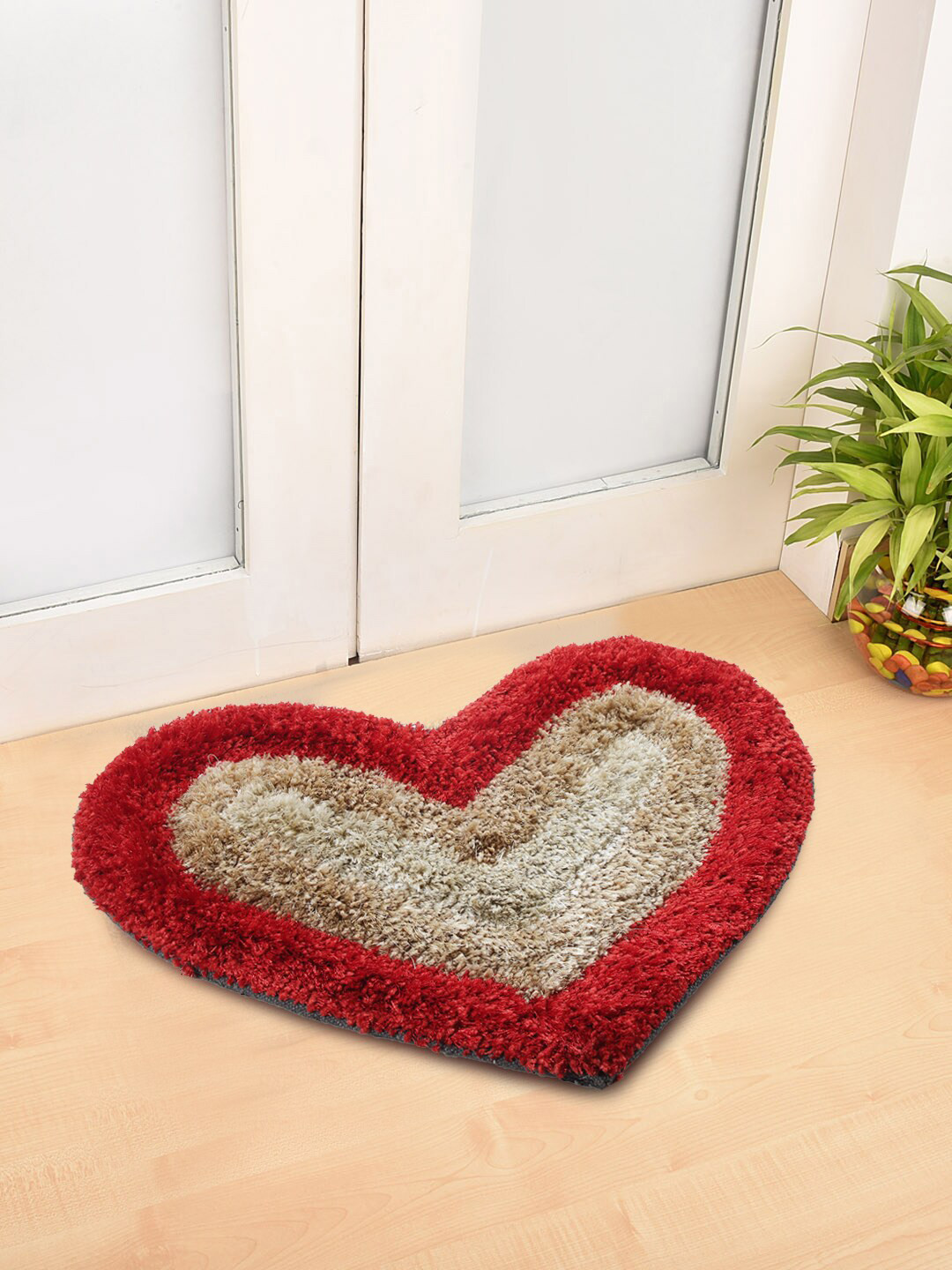 FABINALIV Red & Beige Heart-Shaped Doormat