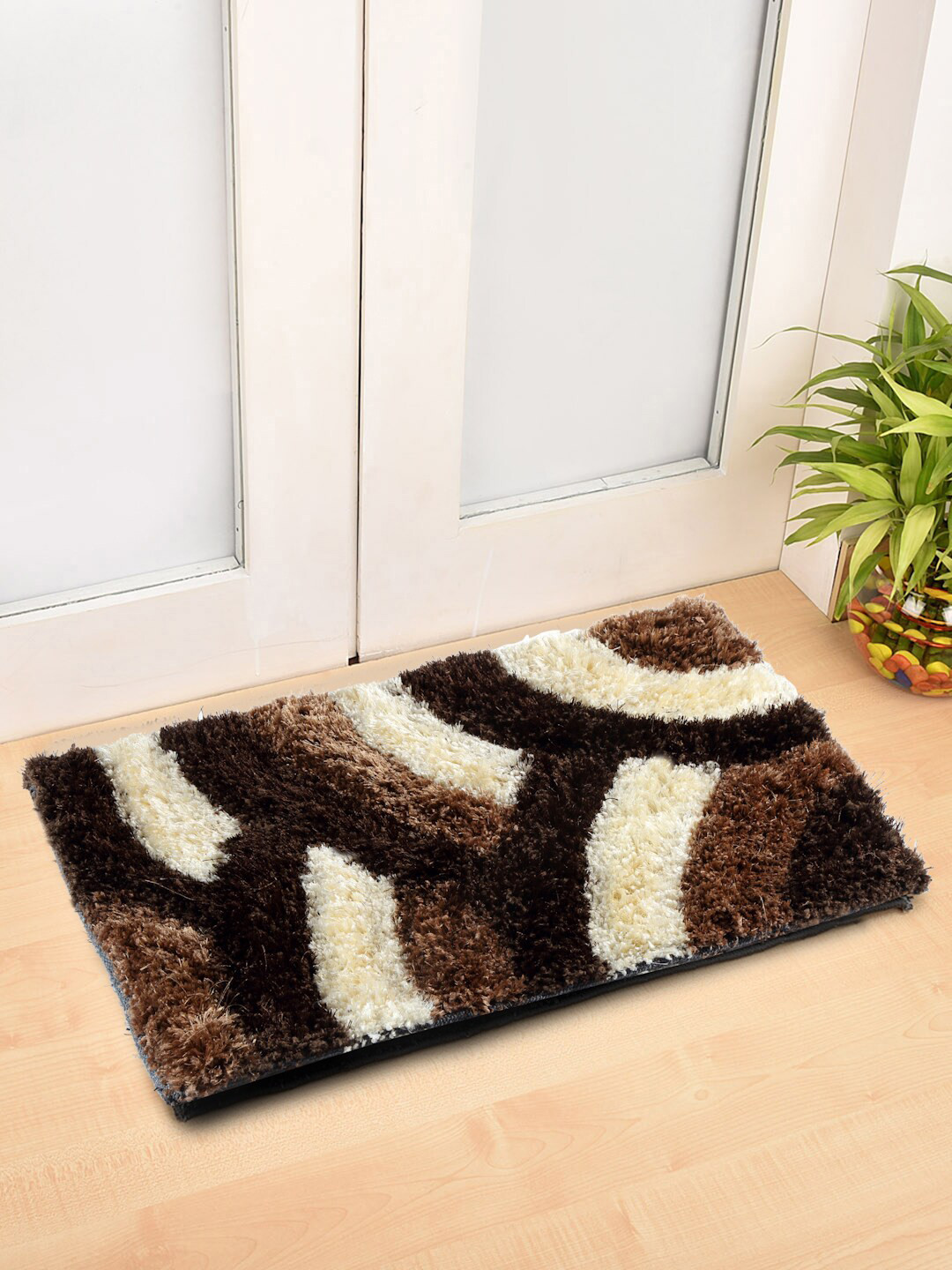 FABINALIV Brown  & Cream-Colored  Geometric Patterned Anti-Skid Doormat