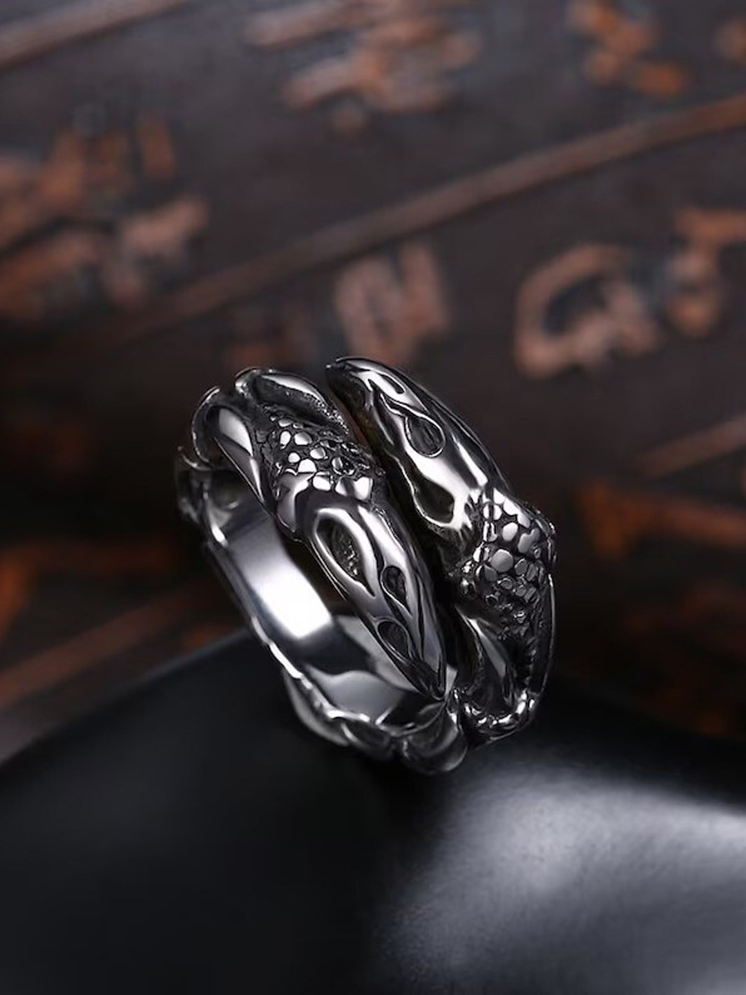 VIEN Animal Textured Adjustable Silver Plated Finger Ring