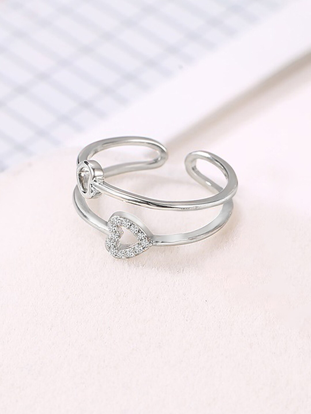 Peora Silver-Plated AD Studded Rotating Heart Finger Ring