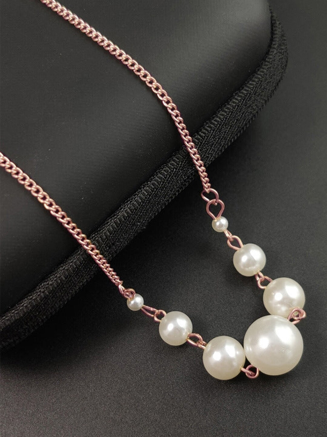 Peora Gold-Plated Beads Studded Chain Necklace