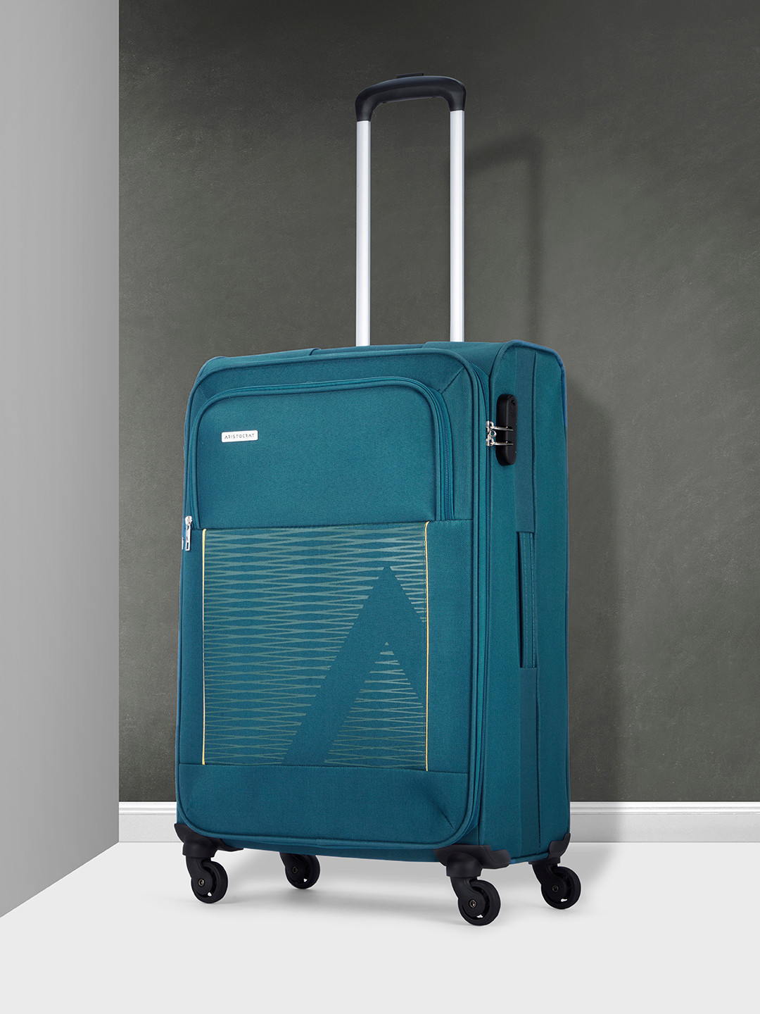 Aristocrat Pack of 3 Trolley Suitcases - Large, Medium and Cabin