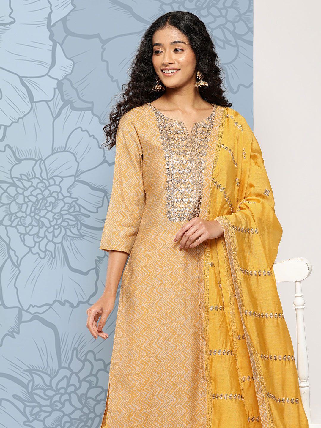 Varanga Ethnic Motifs Embroidered Regular Gotta Patti Kurta with Trousers & With Dupatta