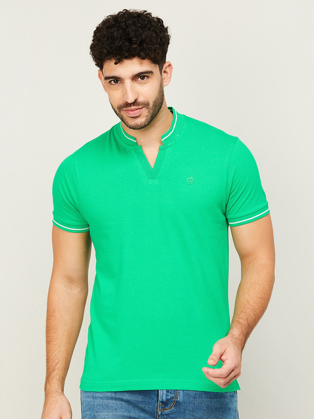 Bossini V-Neck Short Sleeves Slim Fit T-shirt