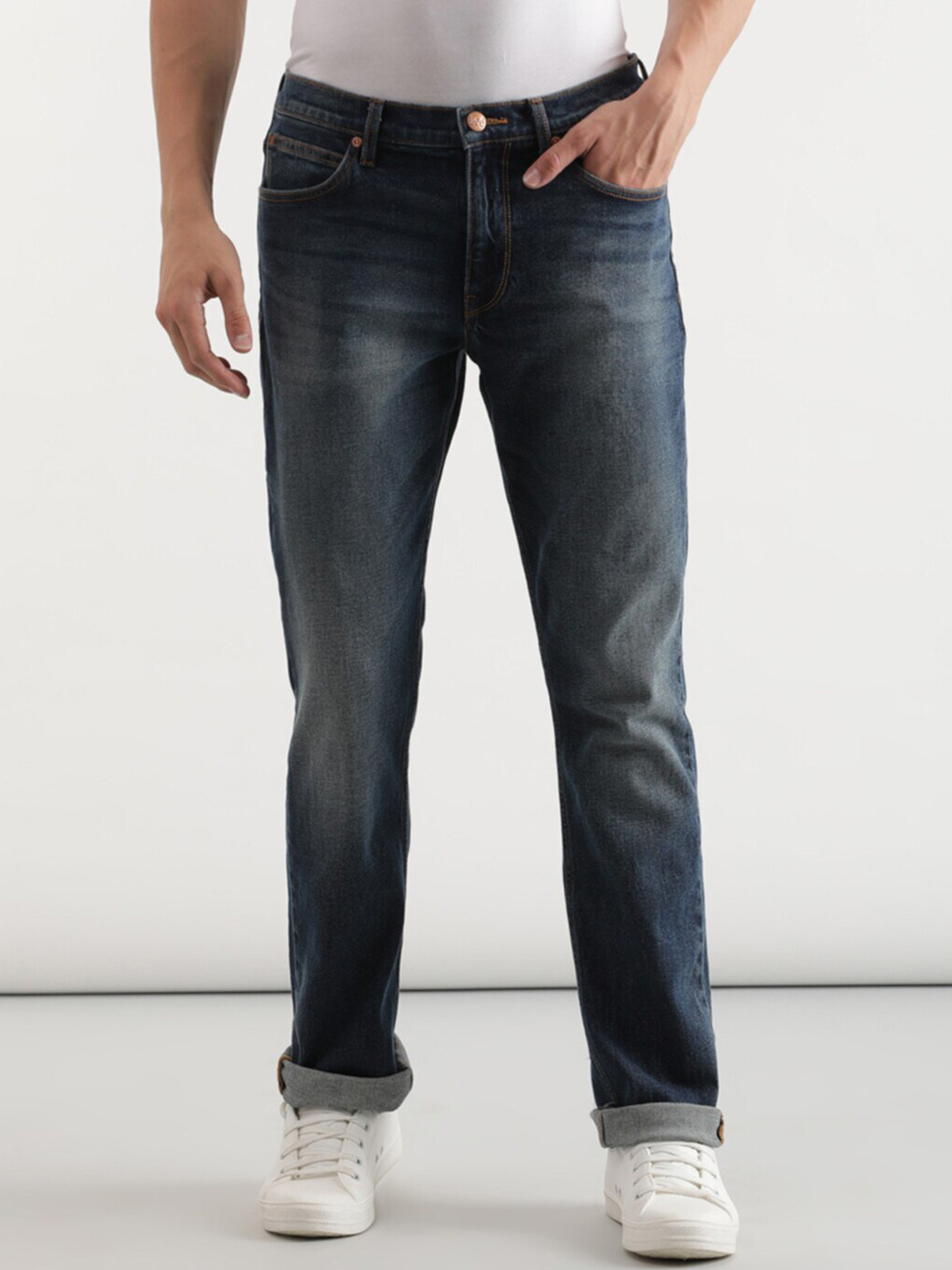 Lee Men Rodeo Clean Look Light Fade Stretchable Jeans