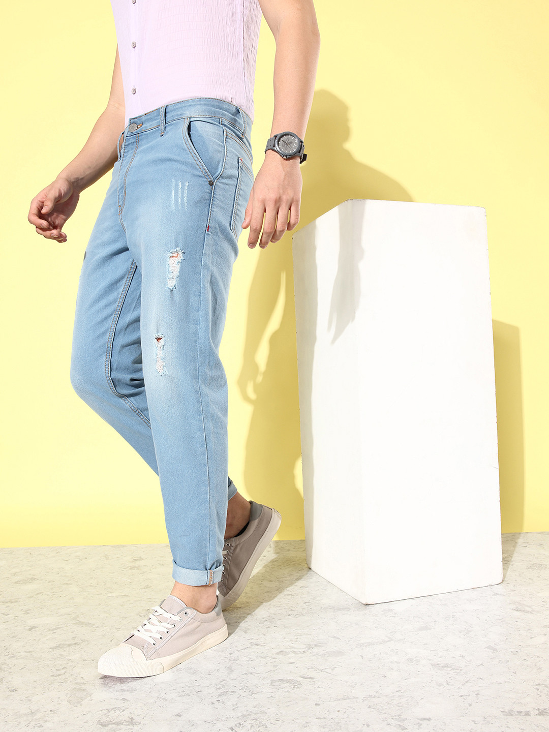 CS LIFE Men Smart Slim Fit Mid-Rise Mildly Distressed Light Fade Stretchable Jeans