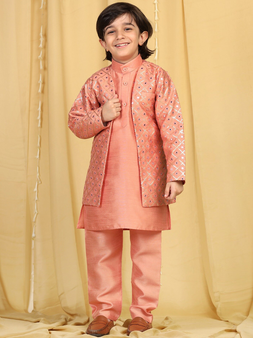 Aj DEZInES Boys Band Collar Kurta with Pyjamas & Jacket