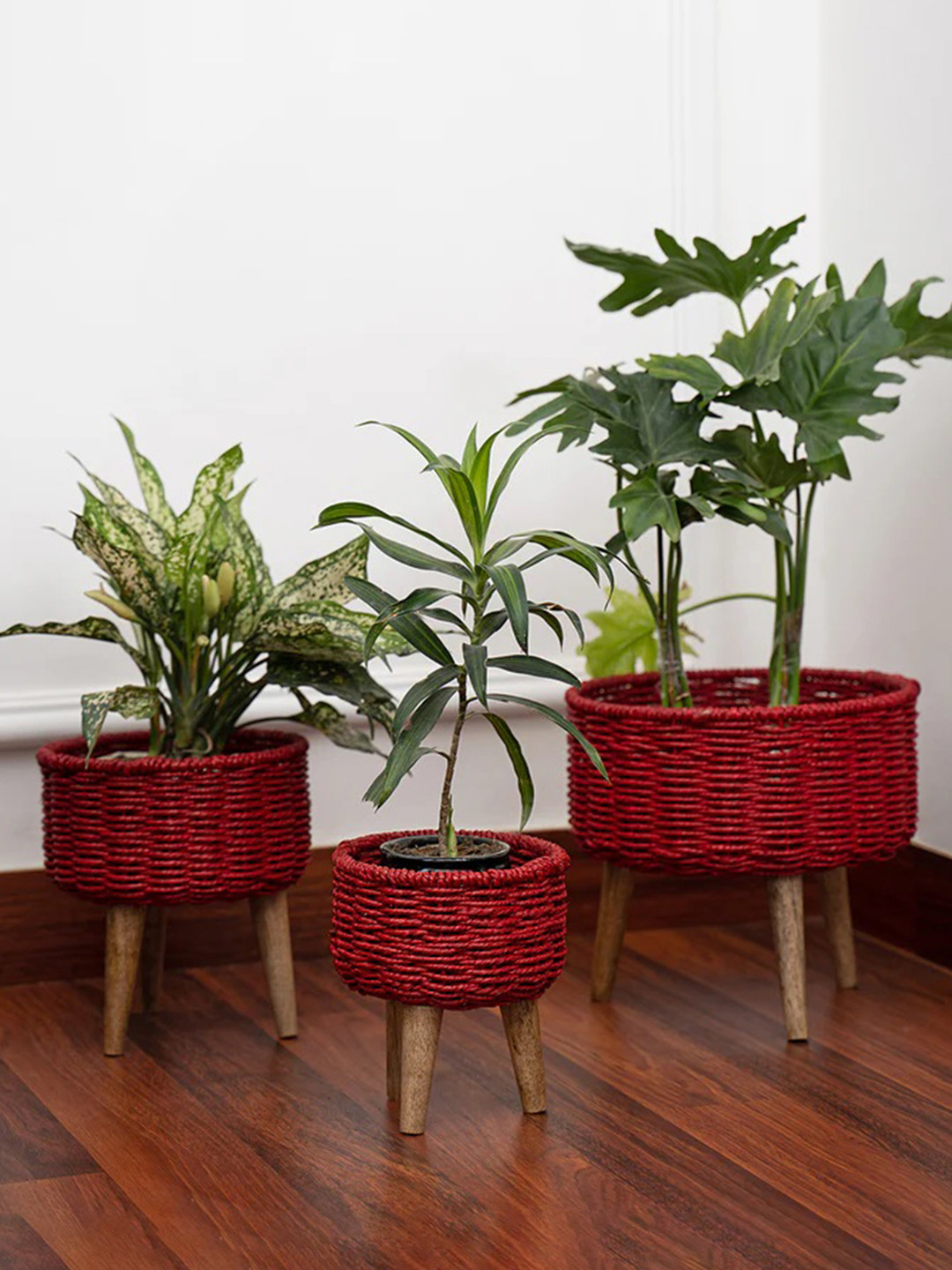 DecorTwist Set of 3 Red Seagrass Jute Rope Planter With Stand