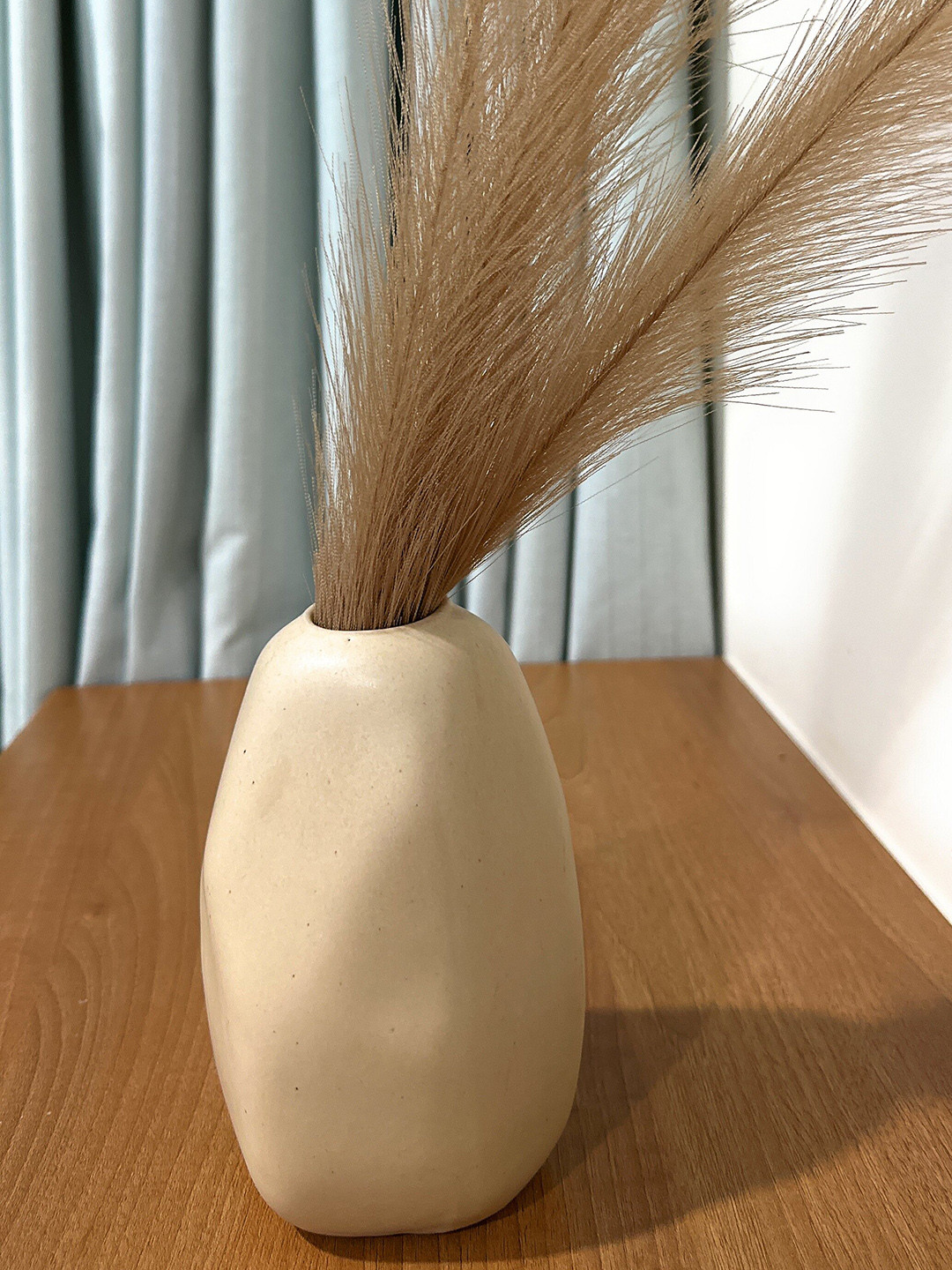 CasaTrunk Cream-Colored Abstract Shaped Ceramic Vase