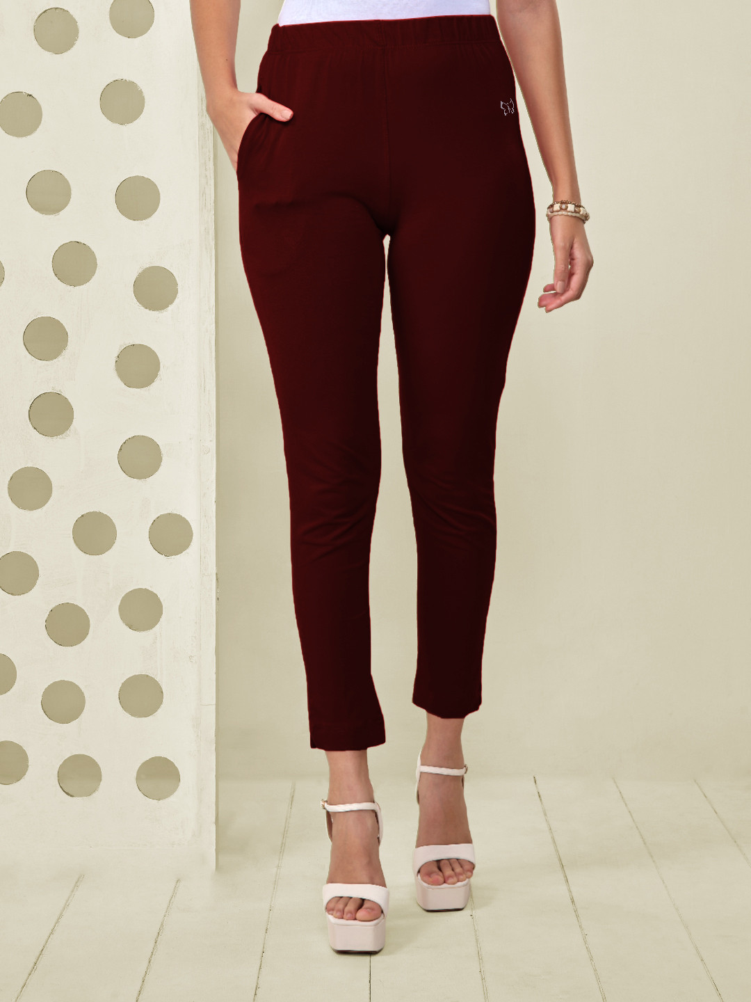 LYRA Original Women Mid Rise Plain Knitted Cotton Cropped Trousers