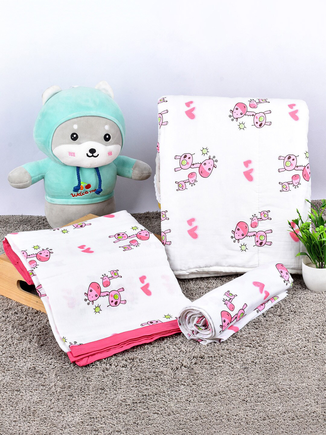Moms Home Kids White & Pink 3 Pieces Organic Cotton Baby Bedding Set