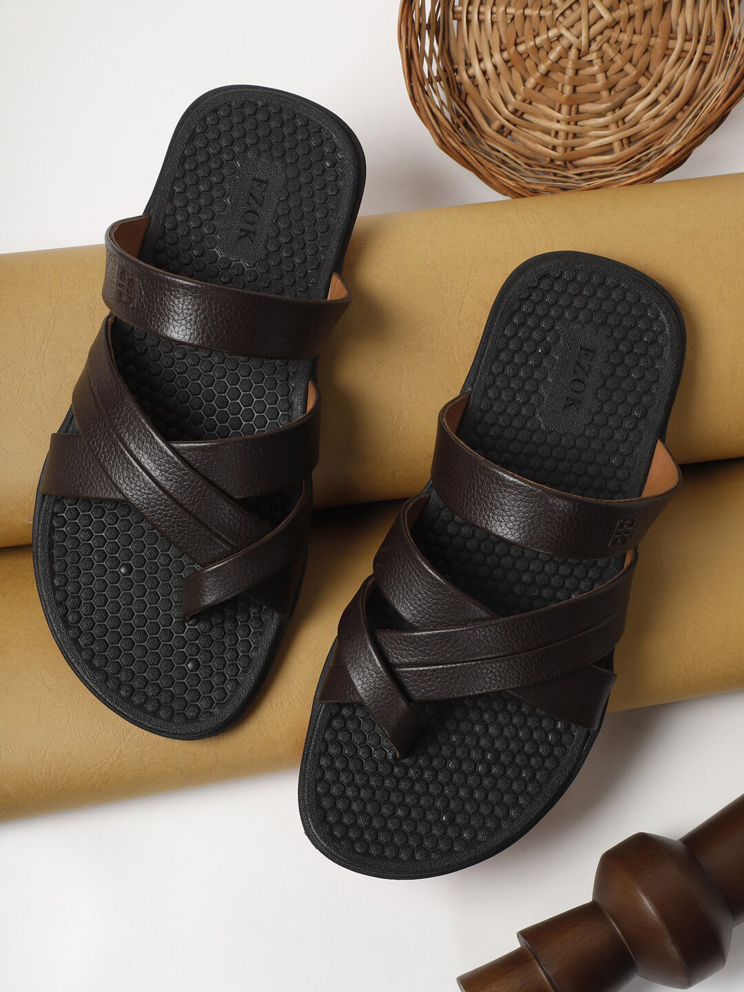 EZOK Men Textured Leather Comfort Sandals