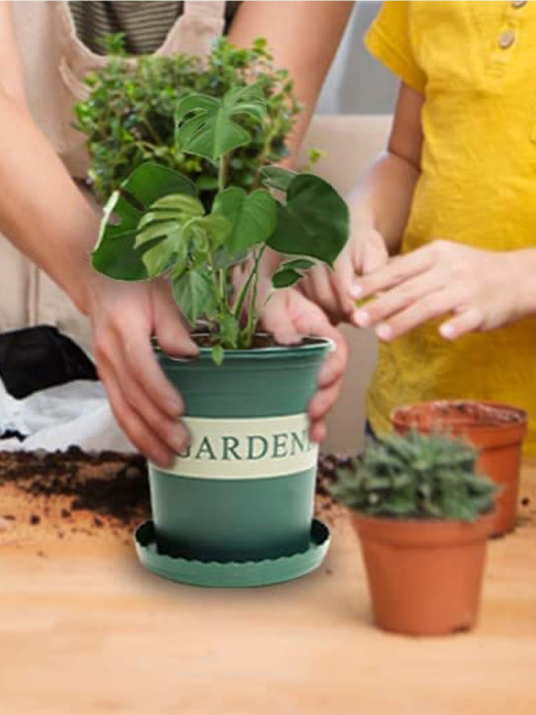 Kuber Industries Green Plant Pot With Tray