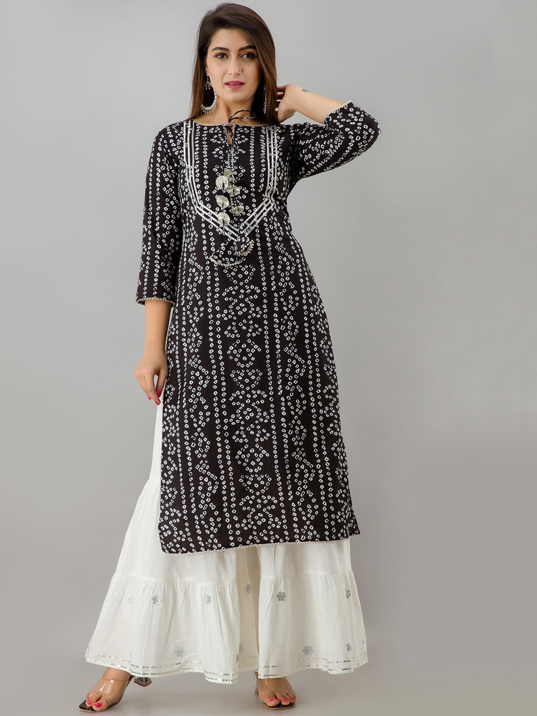 HERE&NOW Black Tie Up Neck Bandhani Printed Gotta Patti Kurta