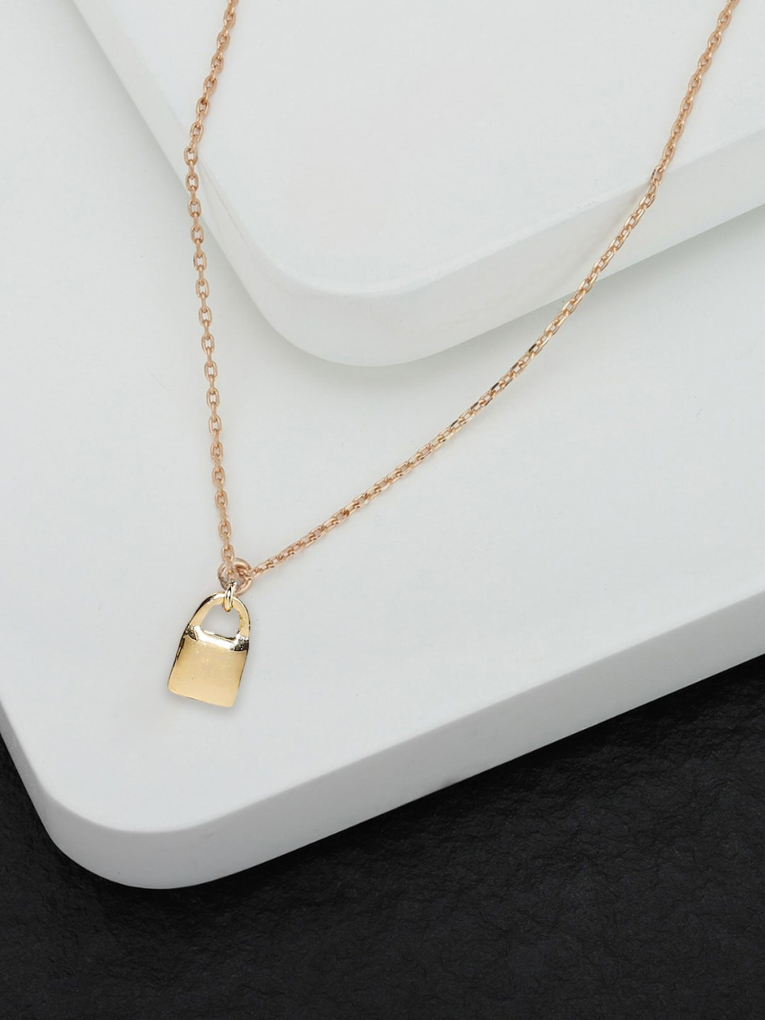OOMPH Gold-Plated Lock Charm Anklet