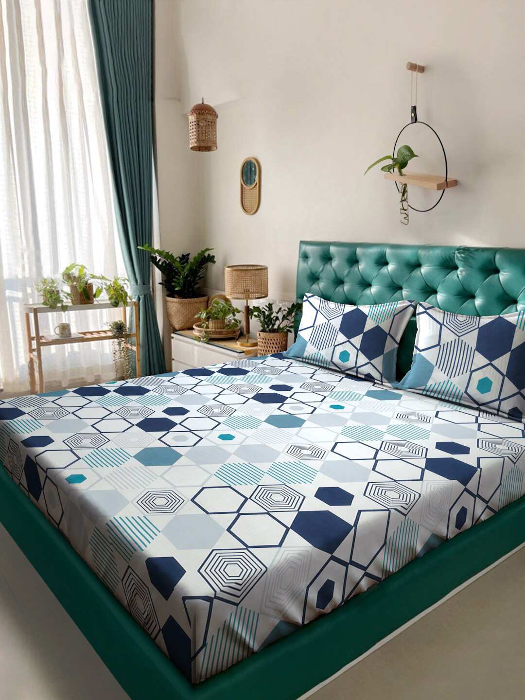KLOTTHE Book Fold Green Geometric Cotton 300 TC King Fine Bedsheet with 2 Pillow Covers-98 x 87 inches