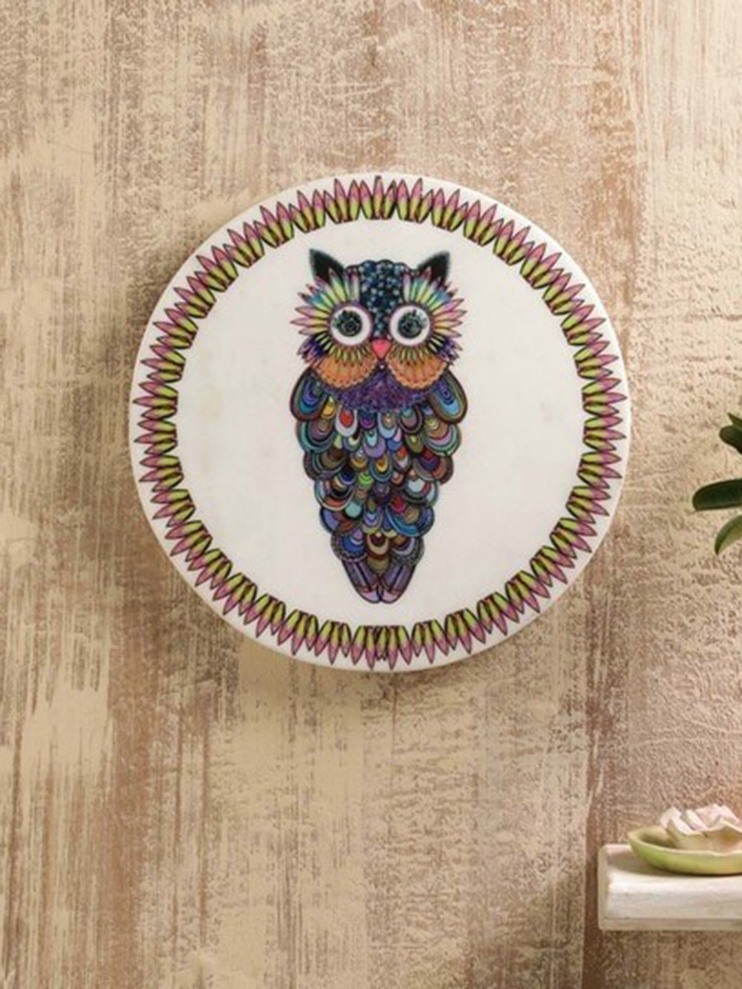 POSH-N-PLUSH White & Blue Owl-It-Out Hand Painted Marble Wall Art