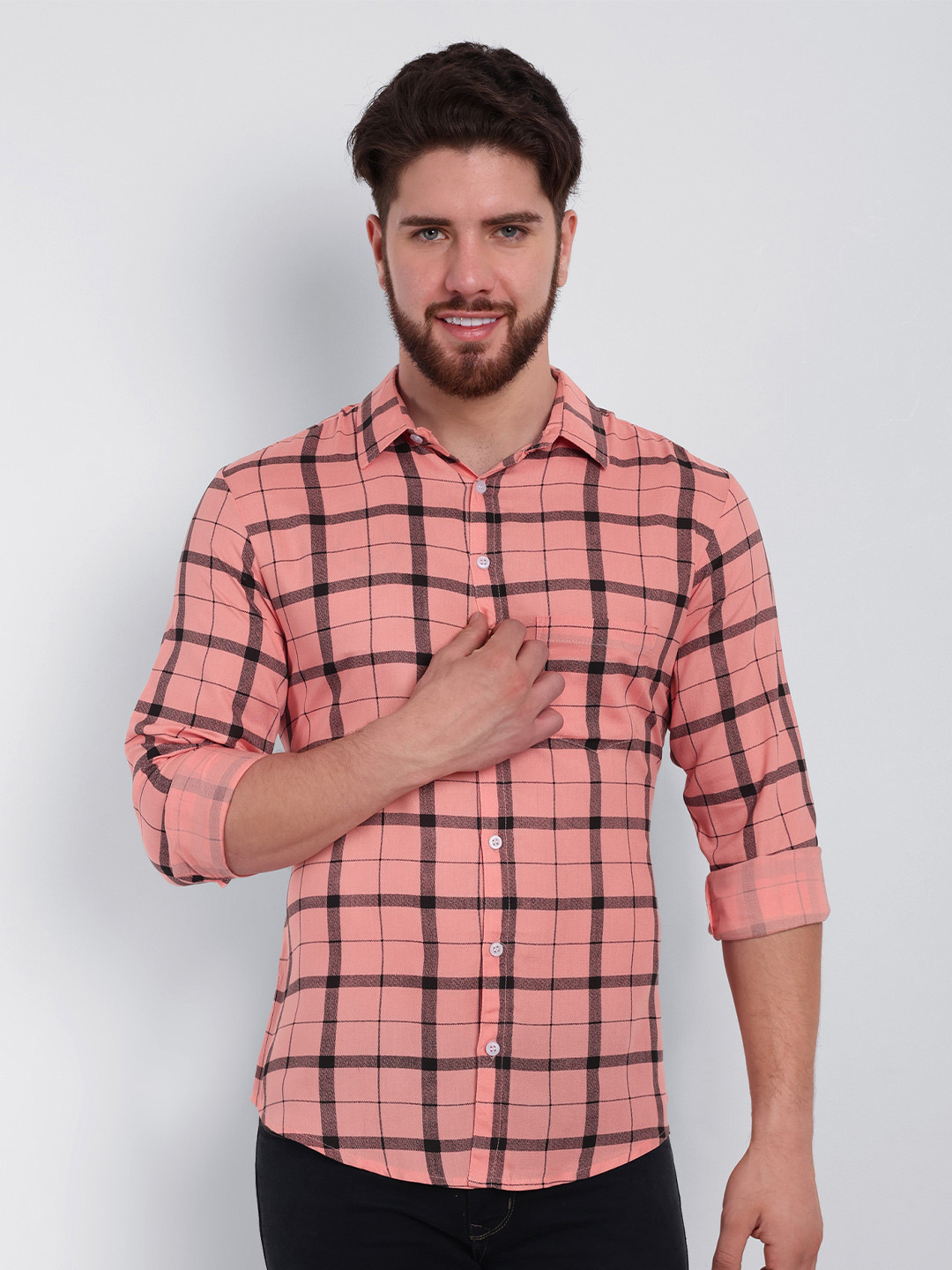 Vastraa Fusion Comfort Fit Checked Casual Shirt