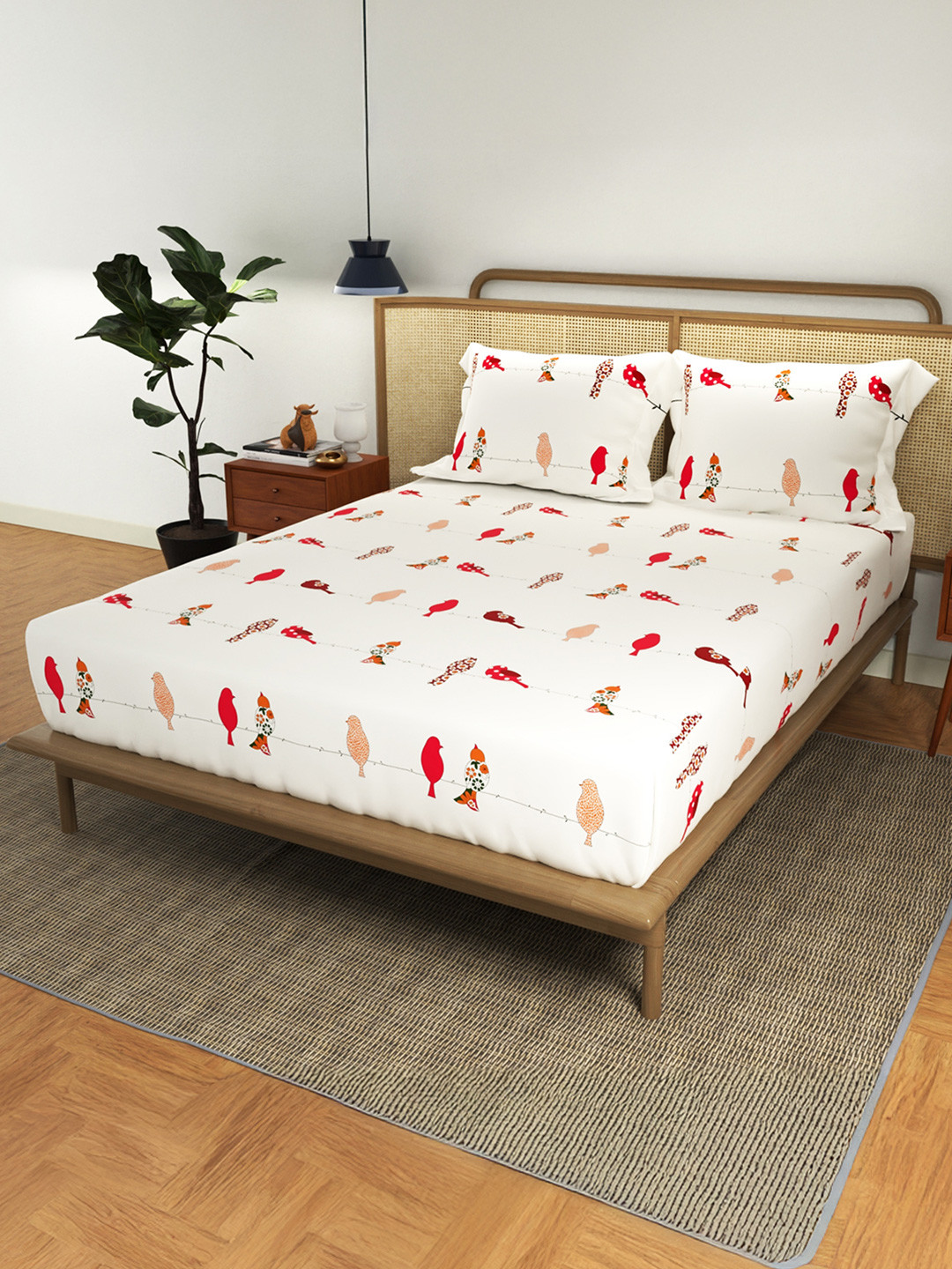 URBAN SPACE Divine White Graphic Cotton 144 TC Fitted King Bedsheet with 2 Pillow Covers-72 x 78 inches