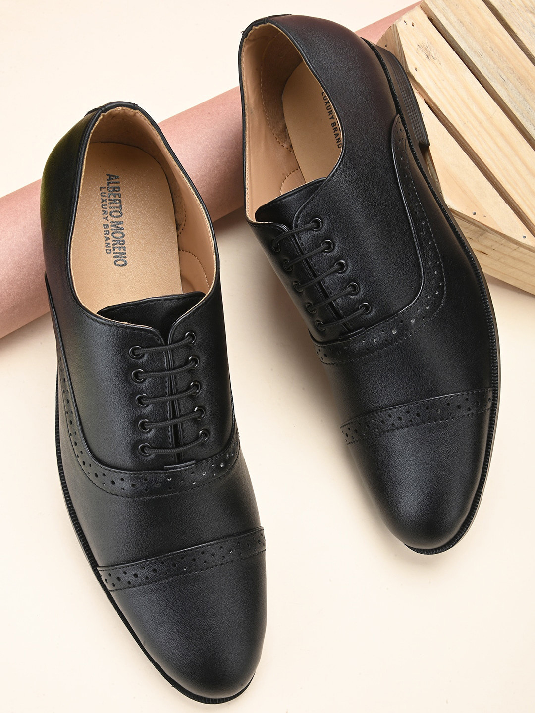 ALBERTO MORENO Men Textured Formal Brogues