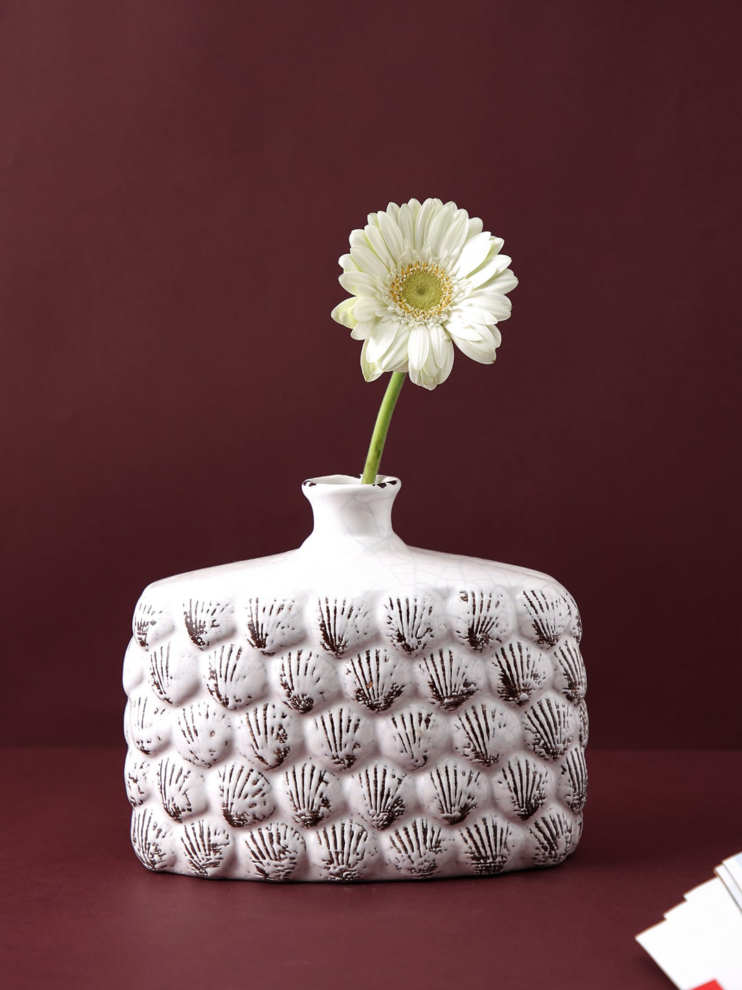TAYHAA White Shell Design Vases With Narrow Mouth