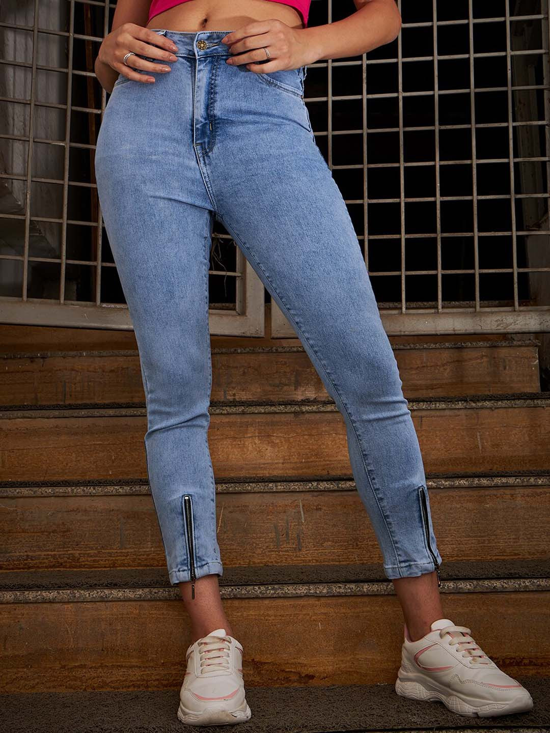 KASSUALLY Women Blue Mid-Rise Skinny Fit Heavy Fade Stretchable Jeans With Chain Bottom