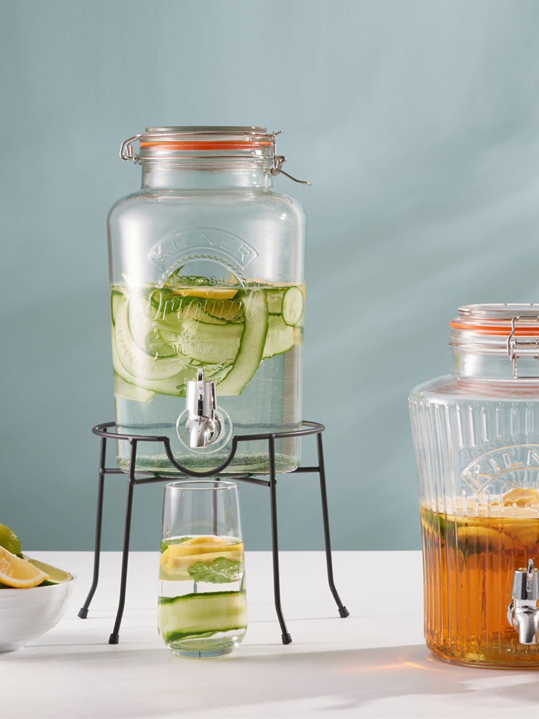 KILNER Transparent Clip Top Round Drinks Dispenser 5 Ltr