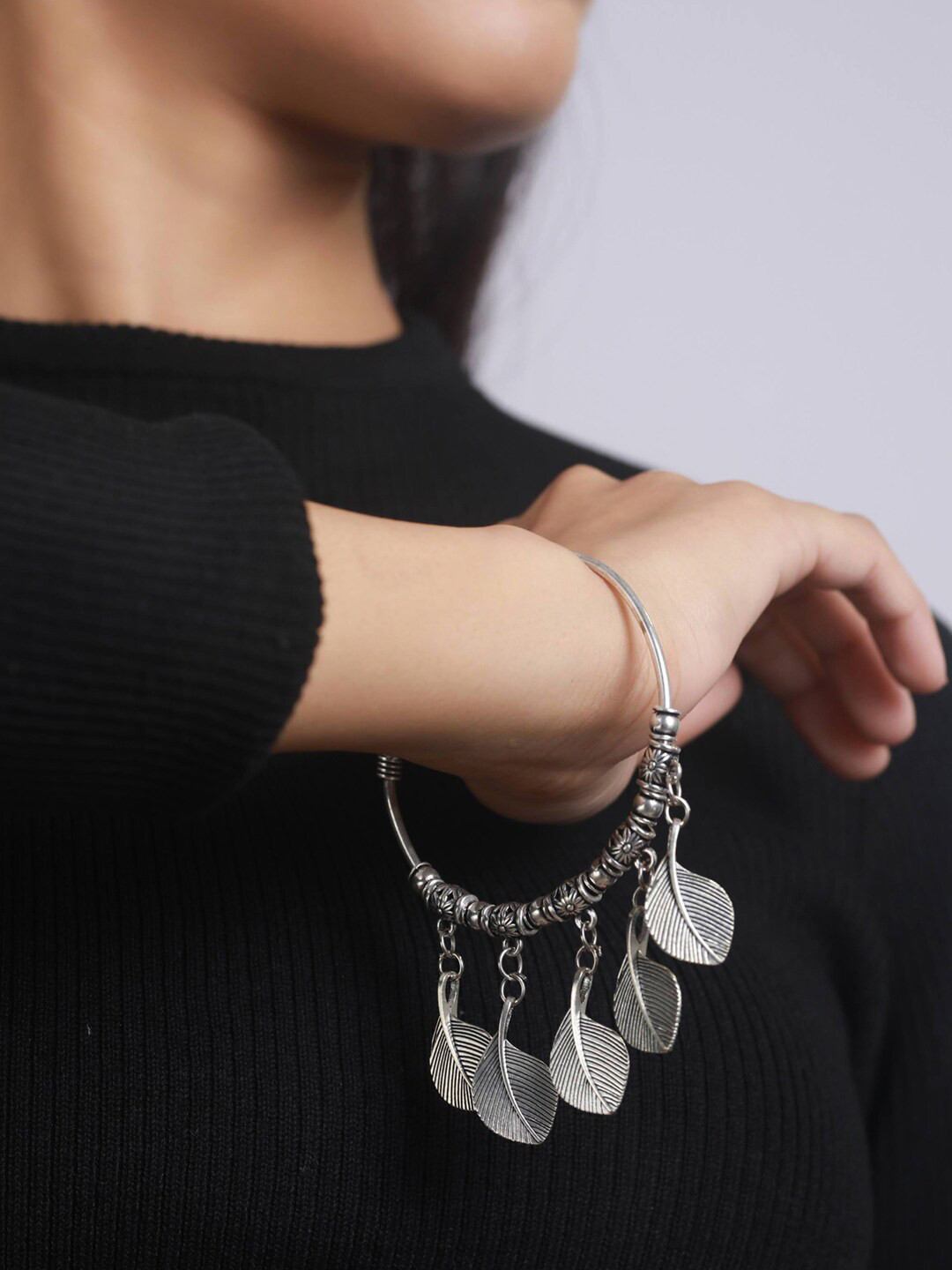 Sangria Silver-Toned Silver-Plated Oxidized Tribal Brass Leaf Charm Bracelet