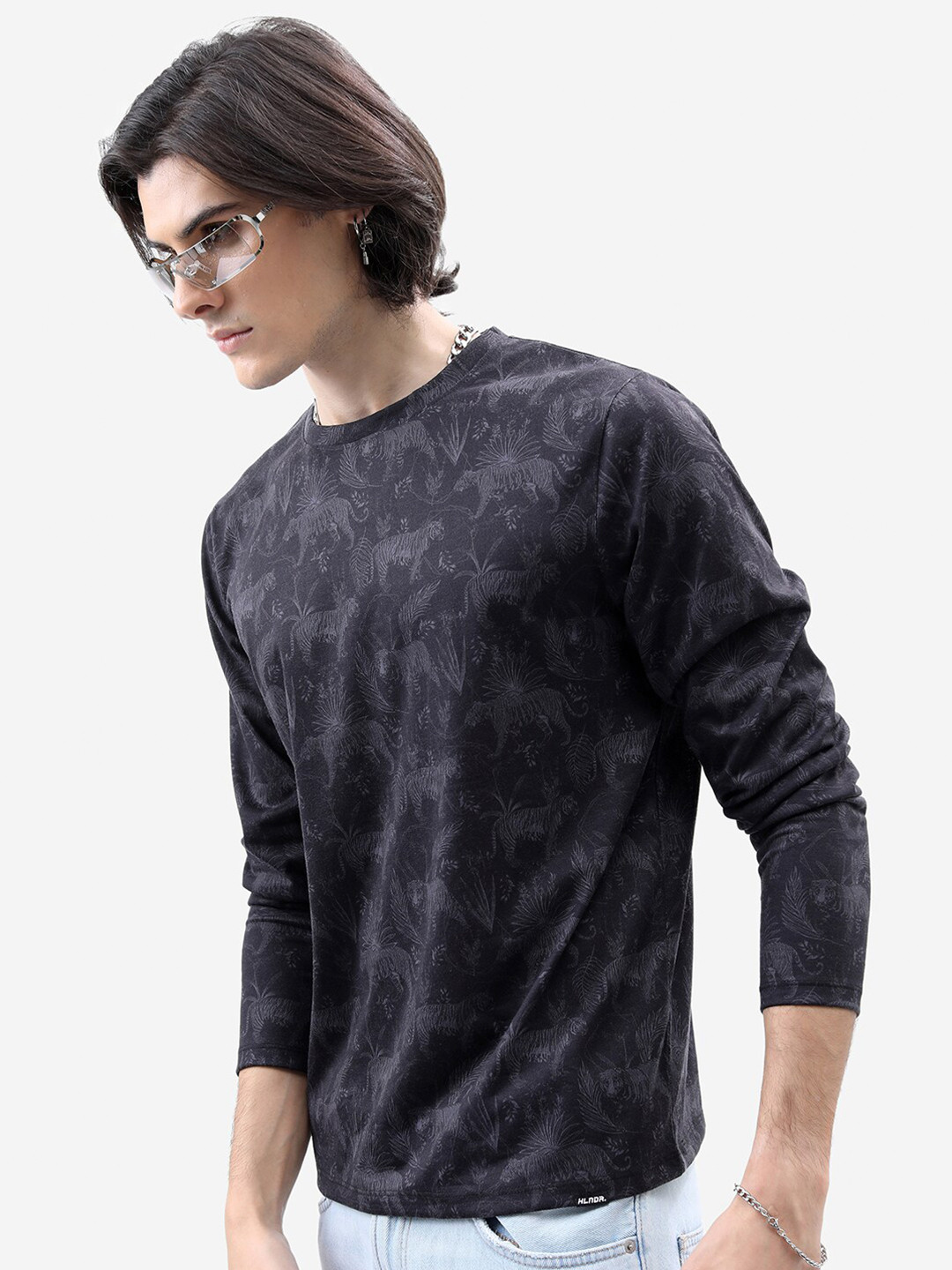 HIGHLANDER Black Floral Print Relaxed Fit T-shirt