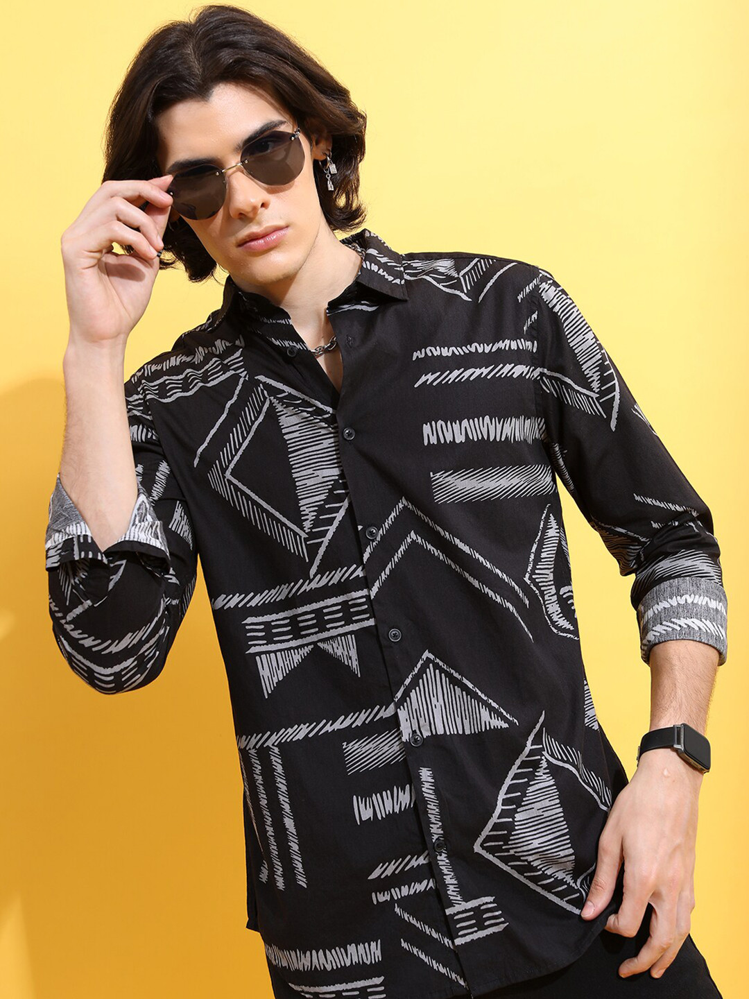 HIGHLANDER Black & Grey Geometric Printed Slim Fit Cotton Casual Shirt