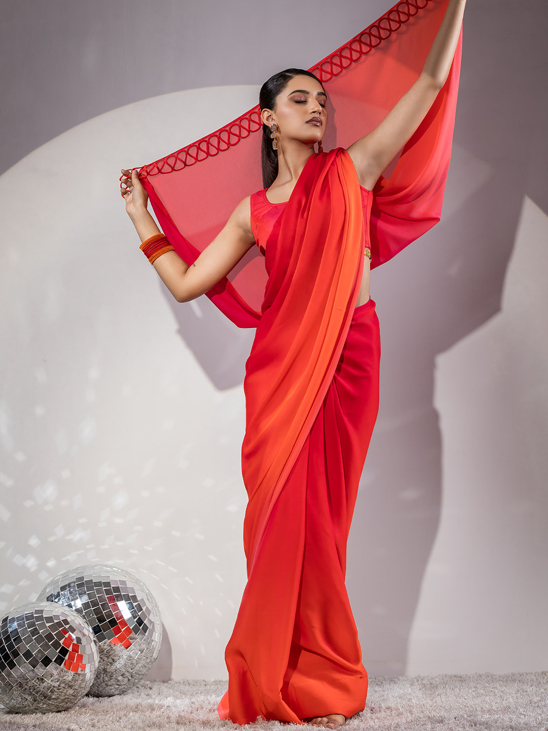 Swtantra Ombre Poly Chiffon Saree With Blouse Piece