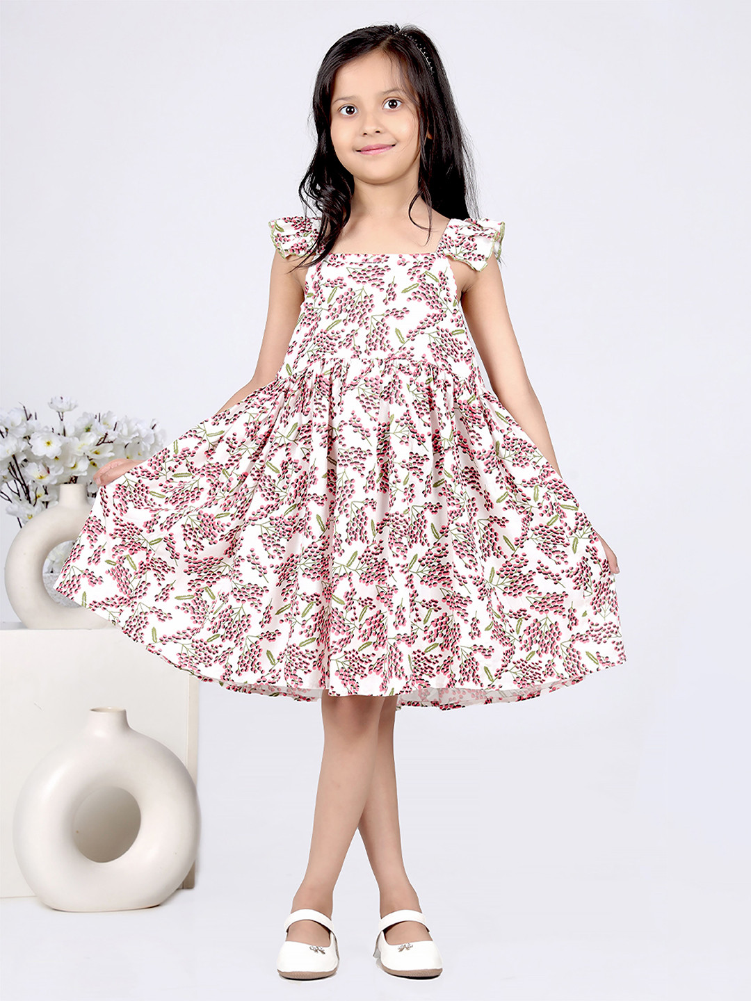 Jelly Jones White Floral Print Flutter Sleeve Chiffon Empire Dress