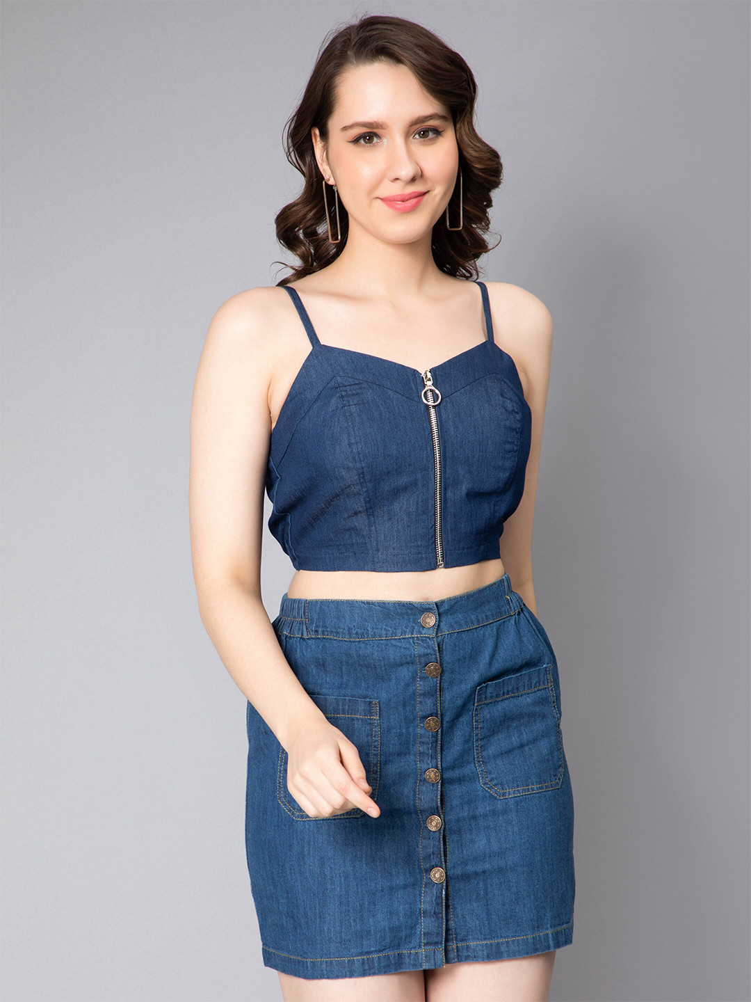 NUEVOSDAMAS Shoulder Strap Denim Fitted Crop Top